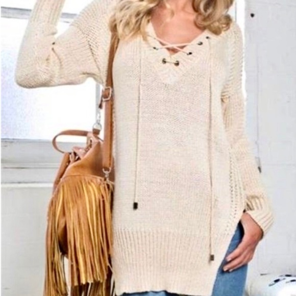 Destiny lace up winter white tunic sweater - Picture 2 of 11